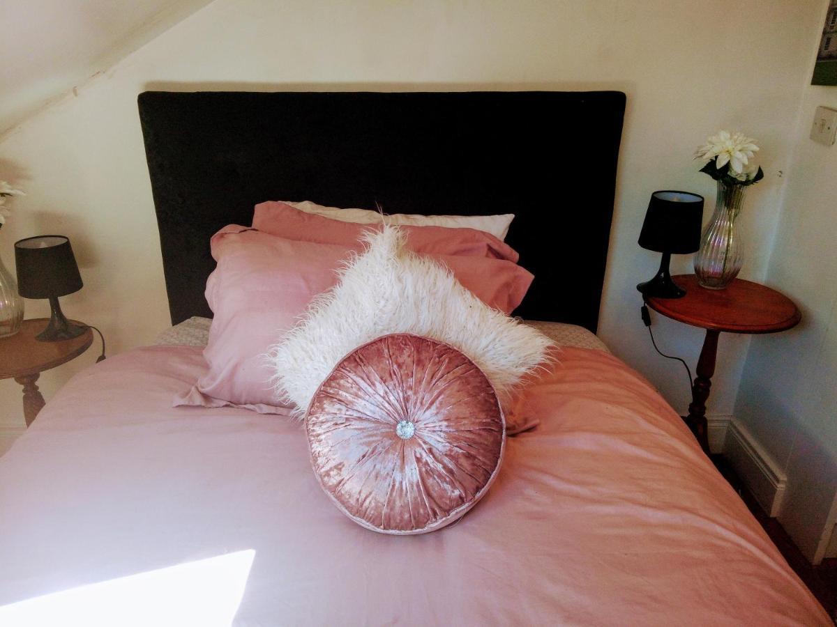 A Cosy Dublin Room Exterior photo