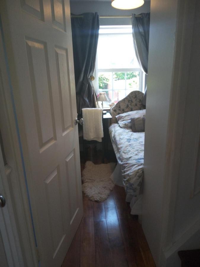 A Cosy Dublin Room Exterior photo
